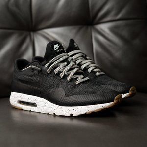 Nike ID Air Max 1 Flyknit